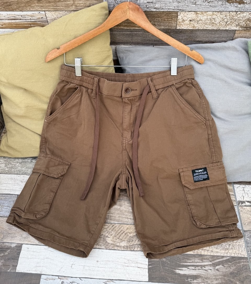 Bermuda cargo de hombre